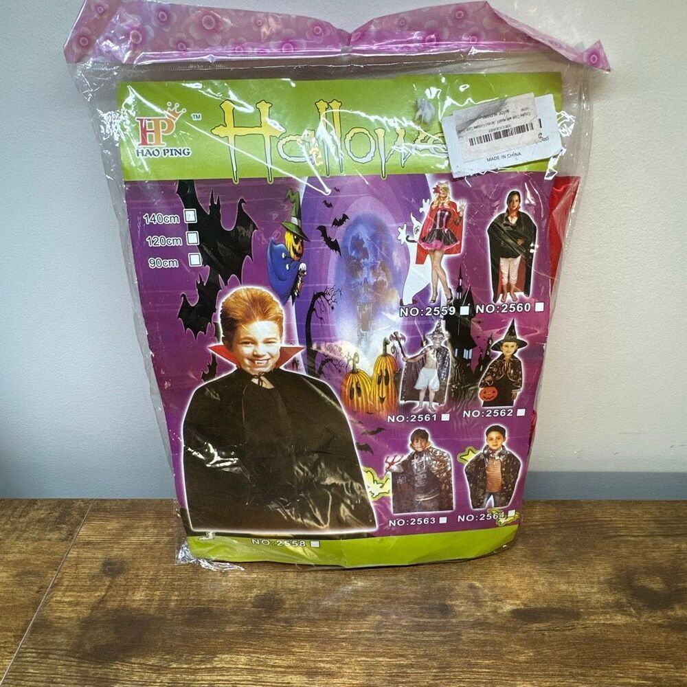 Halloween Costume Hooded Cloak Capes Red Wizard Vampires 60” Length